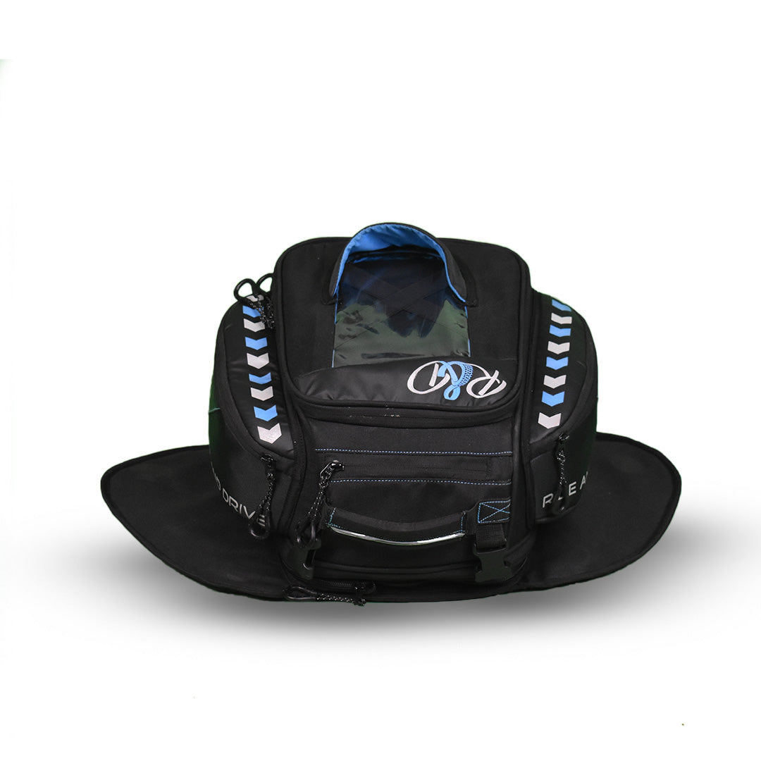 Magnetic motorcycle tank bag